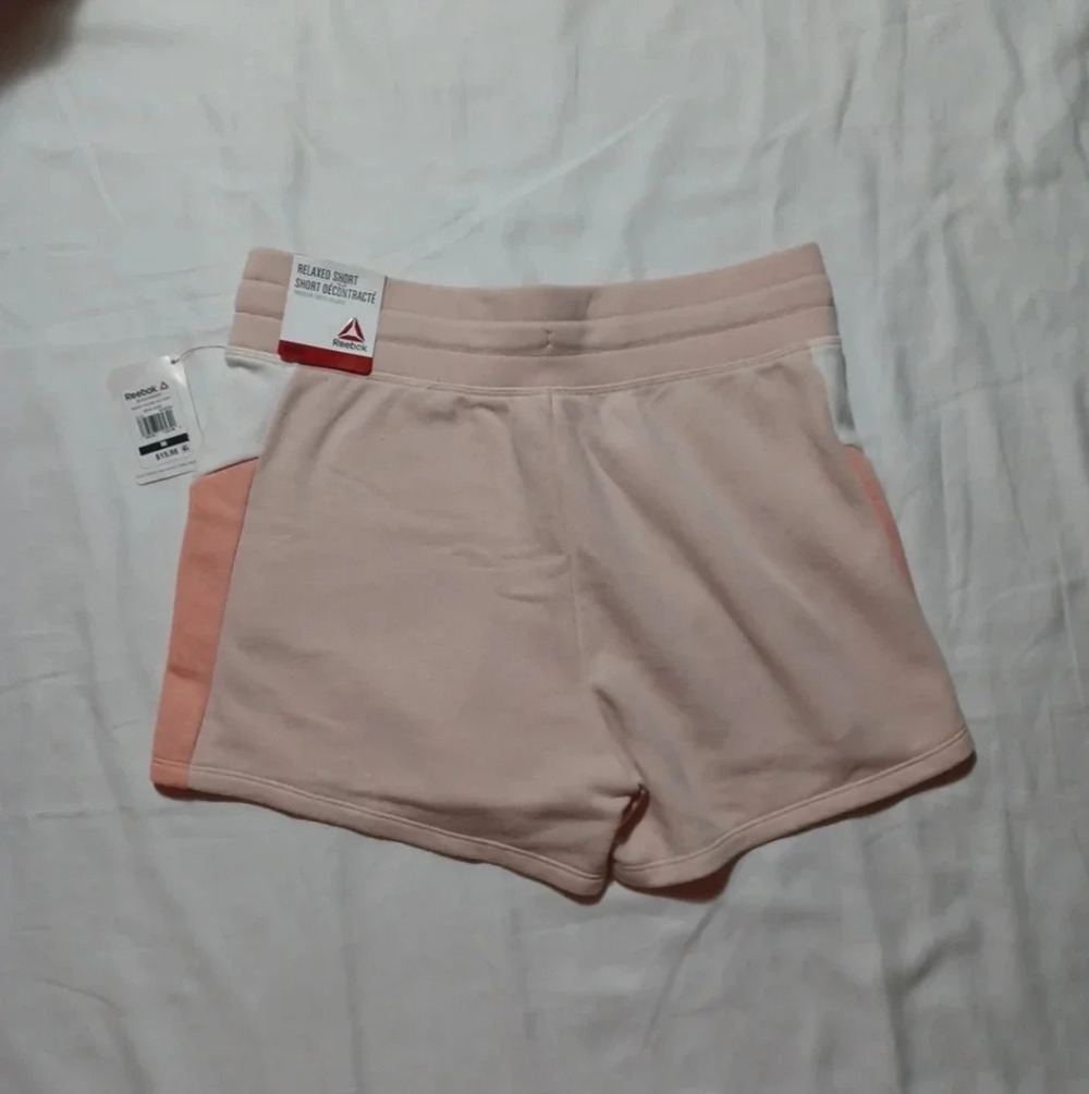 Reebok pink sweat shorts NWT - Picture 2 of 6